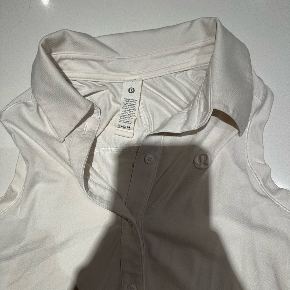 lululemon athletica Women's White Sleeveless Polo Top - Picture 3 of 4